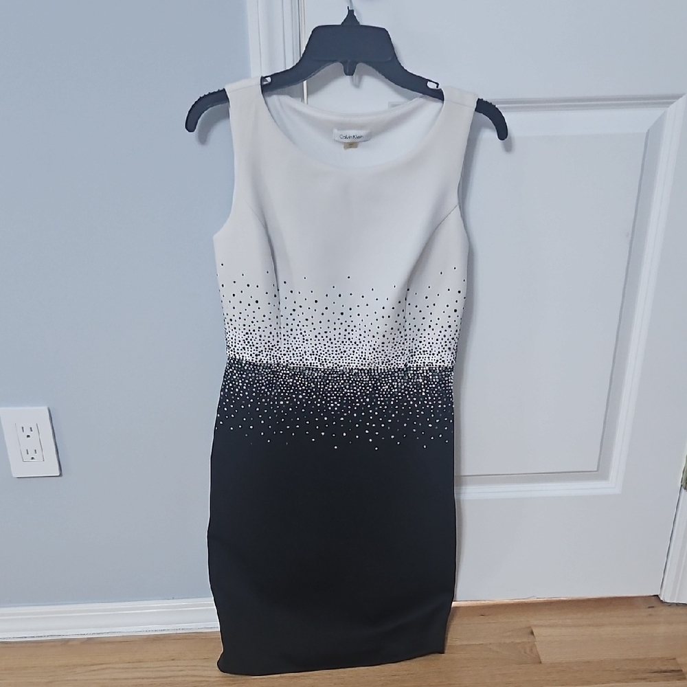 Calvin Klein Black and White Sleeveless Sheath Midi Dress